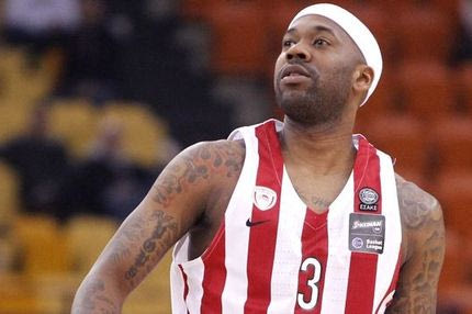 Ο Μπράουν πήρε γεύση από ΣΕΦ και νίκησε τον Γιαννάκη