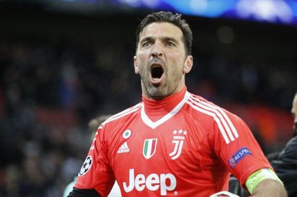 Ναύλωσε αεροπλάνο για την κηδεία του Αστόρι ο Μπουφόν!