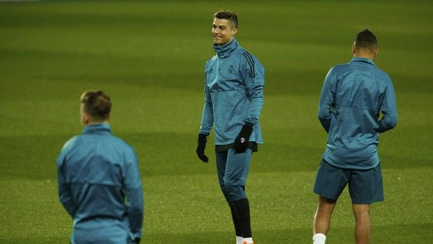 Τρελάθηκε ο πιτσιρικάς με τον Κριστιάνο Ρονάλντο (VIDEO)