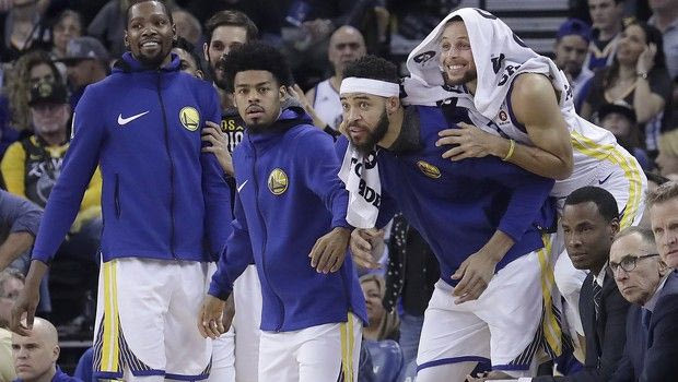 Οι Γουόριορς ακύρωσαν την προπόνηση επειδή το έκαψαν στο πάρτι του Κάρι!