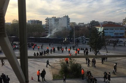 Περικυκλωμένος από κλούβες ο περιβάλλων χώρος της Τούμπας