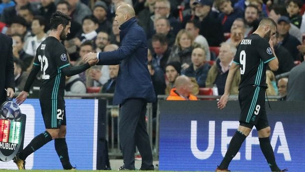 Ο Ζιντάν κάνει… δώρο ποδοσφαιριστή του στον Γκουαρδιόλα