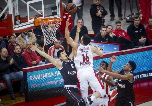 Μόνο με… αυτοκτονία χάνει το πλεονέκτημα ο Ολυμπιακός