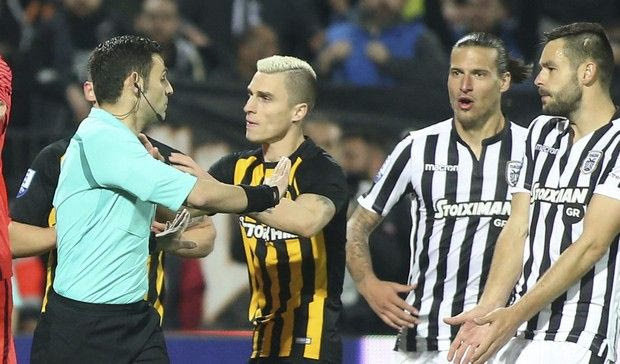 Ο Πρίγιοβιτς κύκλωσε με κόκκινο χρώμα τον Κομίνη!