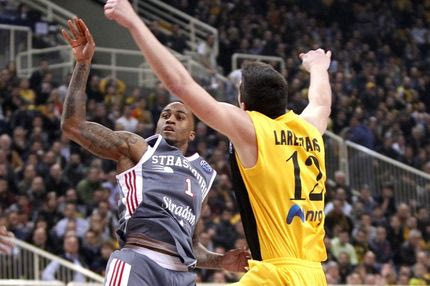 Ο… Ηλίας Ατματσίδης μπήκε στο κορμί του Λαρεντζάκη