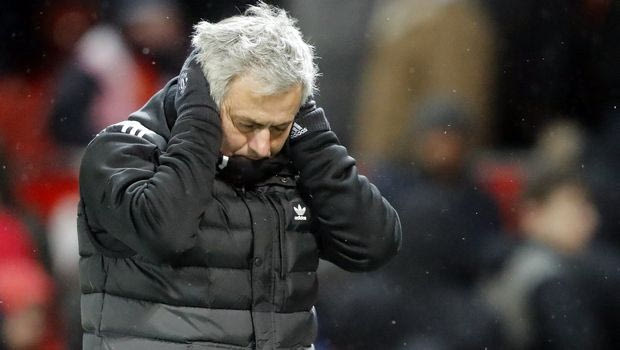 Με μία PHOTO ξεχάσε όλα του τα προβλήματα ο Μουρίνιο!