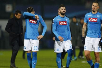 Η Νάπολι διεκδικεί τίτλο σε μισοάδειο γήπεδο και θυμήθηκαν τον Πανιώνιο!