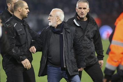 To “ντου” του Σαββίδη στο γήπεδο έφερε αποβολή από την ECA!