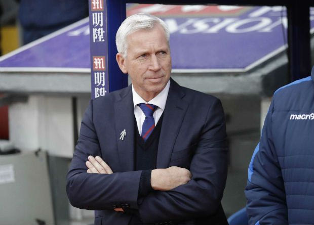 Μία νίκη σε 16 ματς, αλλά δεν τον κουνάει κανείς