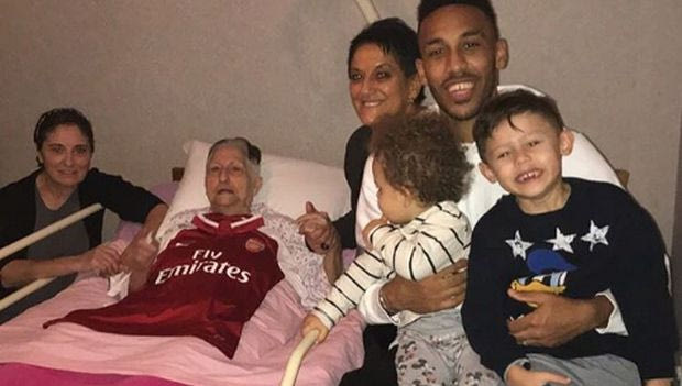 Το συγκλονιστικό “αντίο” του Ομπαμεγιάνγκ