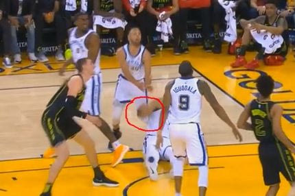 Ο Κάρι τραυματίστηκε με απίθανο τρόπο