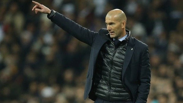 Ακόμα να φύγει από την Ρεάλ ο… μυρωδιάς Ζιντάν;