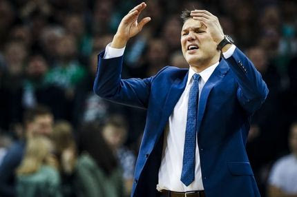 Καπνοί, πυροσβεστική και διαρροή υγρών!