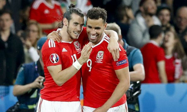 Ο παρτενέρ του… Μπέιλ στην επίθεση του Ολυμπιακού