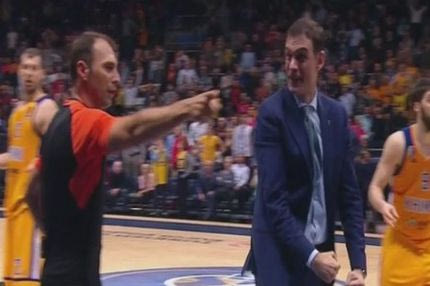 Τιμωρήθηκε η Χίμκι!