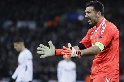 Μπουρλότο στα αποδυτήρια της Γιουβέντους με “δράστη” τον Μπουφόν!