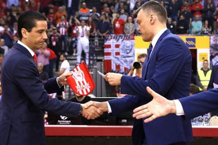 Το 50-50 που δεν είδε ο Σάρας το αντέκρουσε με… βολές ο Σφαιρόπουλος!