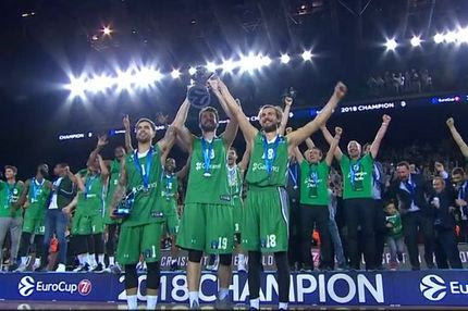 Σιγά μην το ‘χανε ο Μπλατ εδώ πού έφτασε…