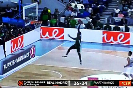 Τρομερό κάρφωμα από τον Air… Γκέιμπριελ