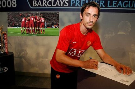 Το προκλητικό ποστάρισμα του Νέβιλ μετά το τρίτο γκολ της Λίβερπουλ