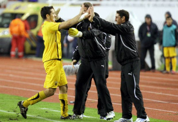 Πρώην “κιτρινόμαυρος” στόπερ αποθεώνει Χιμένεθ για την εκτόξευση Μανωλά