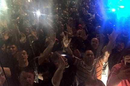 Η υποδοχή της χρονιάς: 20.000 οπαδοί της Νάπολι στο αεροδρόμιο!