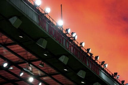 Γιατί “κολλάει” η ανακαίνιση του “Ολντ Τράφορντ”