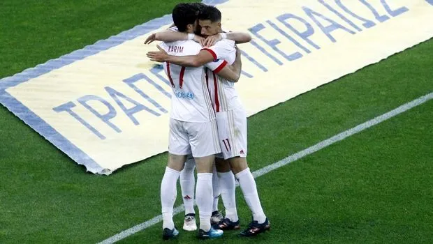 Ο παλιός… καλός Ολυμπιακός σκόρπισε στους πέντε ανέμους την Κέρκυρα!