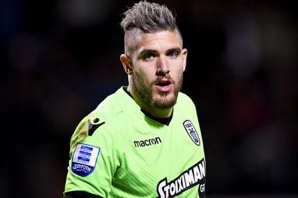 Η ατάκα της χρονιάς από πιτσιρικά για τις… κάλτσες του Πασχαλάκη!