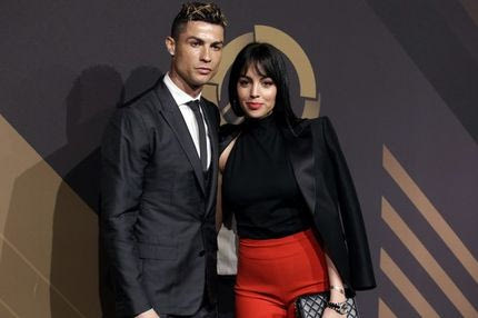 Βρέθηκε γυναίκα με… εξουσία να πετάξει το γάντι στον Ρονάλντο!