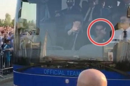 To μεσαίο δάχτυλο στους οπαδούς της Γιουβέντους είχε και εξήγηση!