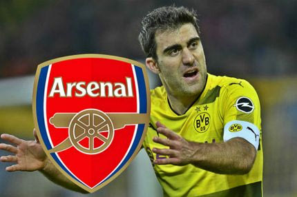 Το ραντεβού Σωκράτη – Βενγκέρ, η Τσέλσι και οι τέσσερις φορές που… έβγαλε τη φανέλα της Άρσεναλ!