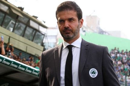 Οι σφαλιάρες “πέφτουν βροχή” και ο Στραματσόνι… πανηγυρίζει