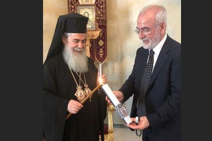 Το Άγιο Φως έρχεται Ελλάδα με… λαμπάδα του ΠΑΟΚ!