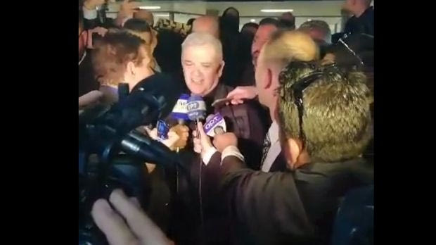 Οι οπαδοί της ΑΕΚ ζήτησαν από τον Μελισσανίδη να κρατήσει τον Λάζαρο