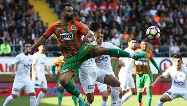 Μυθικό αυτογκόλ ο Τζαβέλλας στην Τουρκία!