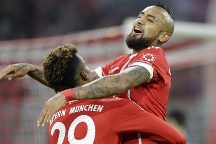 “Θύμα” απίστευτου τρολαρίσματος ο Βιδάλ μπροστά στην οικογένειά του