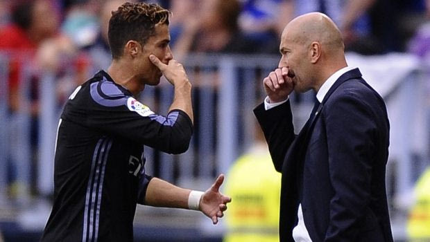 Άρχισαν τα… όργανα: ο Ζιντάν ψάχνει τον “ποντικό” στα αποδυτήρια!