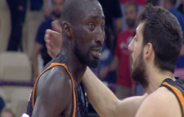 Μετά το μοιραίο λάθος, ο κορυφαίος του Προμηθέα ξέσπασε σε κλάματα!