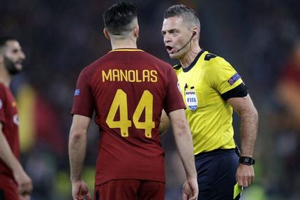 Δεν “κράζουν” μόνο οι Ιταλοί τον διαιτητή του Ρόμα-Λίβερπουλ αλλά και συμπατριώτες του!