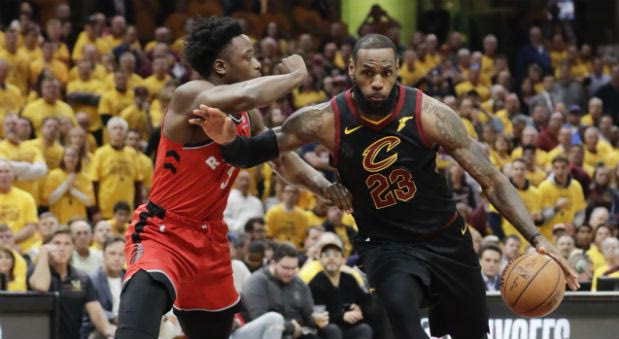 Η άκρως αποτελεσματική… σκούπα του Λεμπρόν