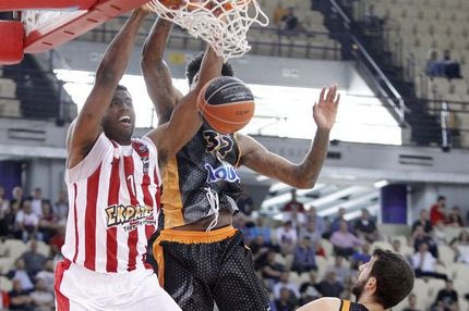 Τον απολαυστικό Ολυμπιακό τον είδαν πολλοί λίγοι