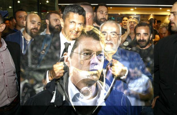 Αξονας αποδόμησης Λουτσέσκου από Μίχελ