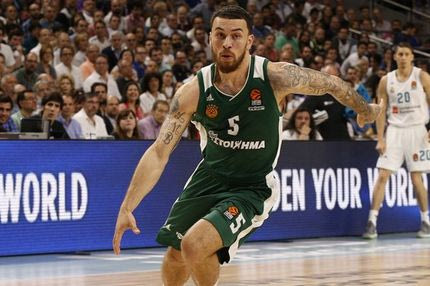 Τόσα θέλει ο Τζέιμς και του φαίνεται περίεργο που δεν του τα δίνουν!