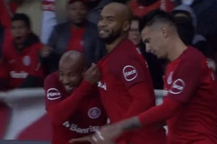 Η φόρμα του γκολτζή Μολέδο “διαβατήριο” για… Ελλάδα