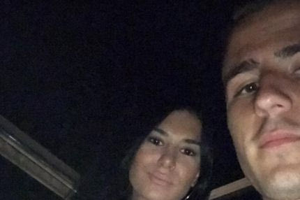 Η εντυπωσιακή μελαχρινή του Πέλκα