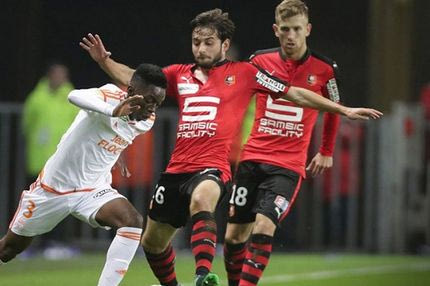 Αυτός είναι ο Πρίτσιτς, αυτά κάνει στο χορτάρι