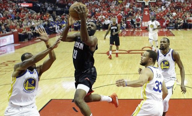 Η έννοια της ομάδας: ο Ντουράντ έβαλε 38, αλλά οι Ρόκετς νίκησαν με 22…