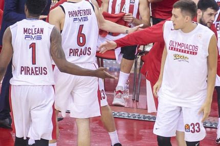 ΜακΛιν, μην τον αφήσεις να πνιγεί, δεν έμεινε άλλος…