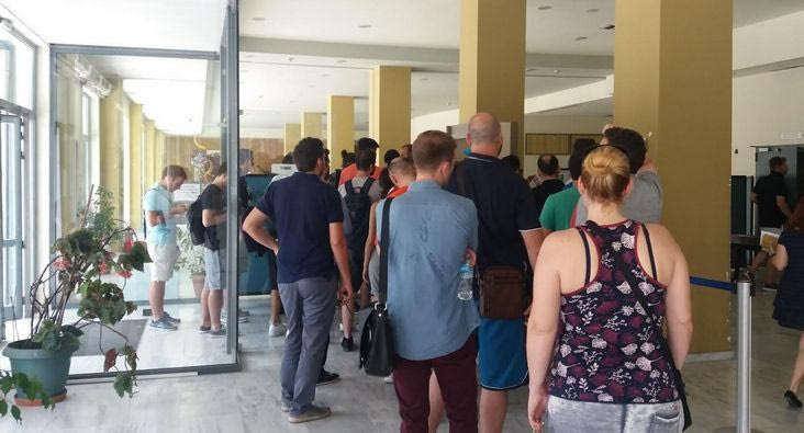 Λαϊκό προσκύνημα στη σχολή προπονητών μπάσκετ της ΓΓΑ (pics)